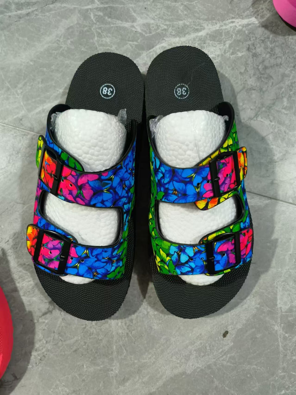 Women Slippers Lightweight Slippers New Mixed Colors Buckle Women Sandals Casual Beach Slippers House Shoes Designer Flat Shoes