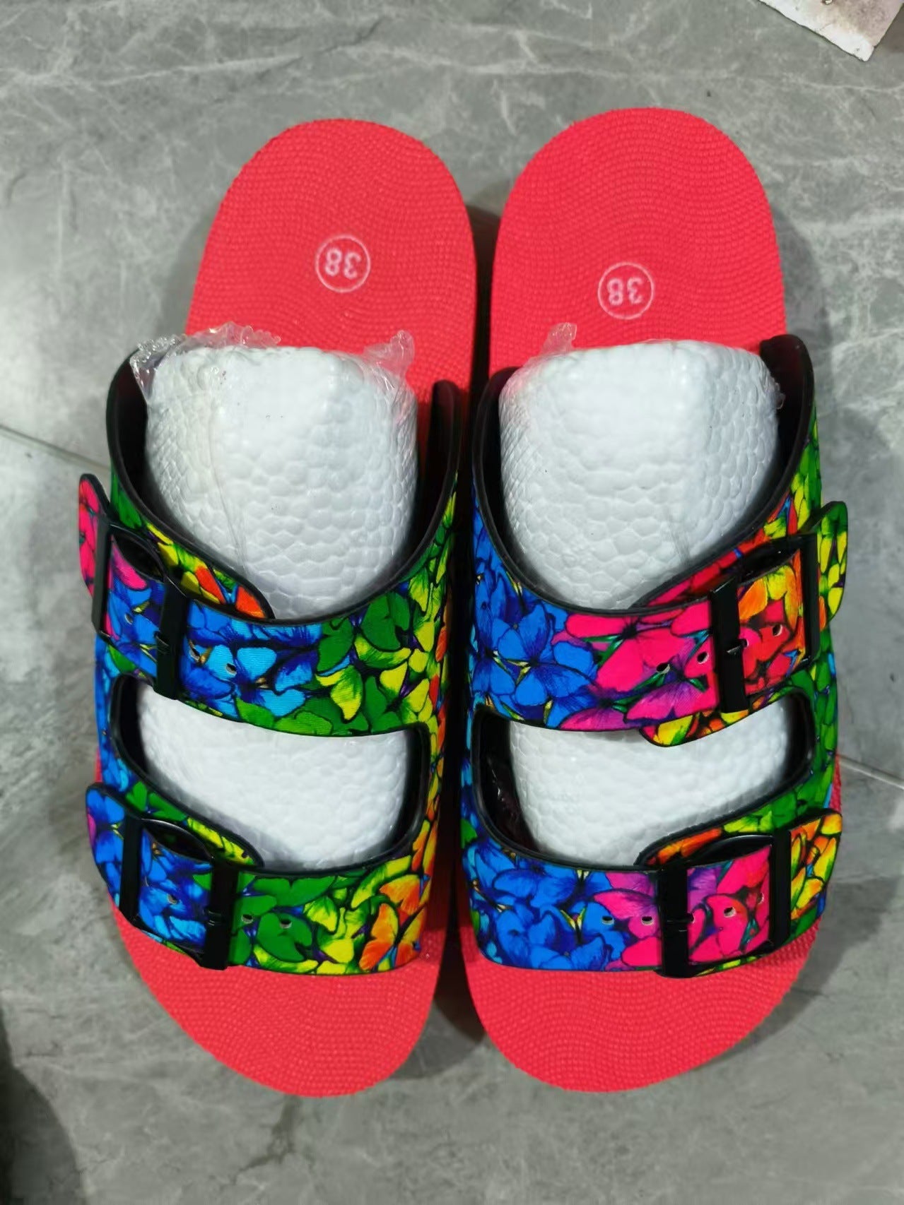 Women Slippers Lightweight Slippers New Mixed Colors Buckle Women Sandals Casual Beach Slippers House Shoes Designer Flat Shoes