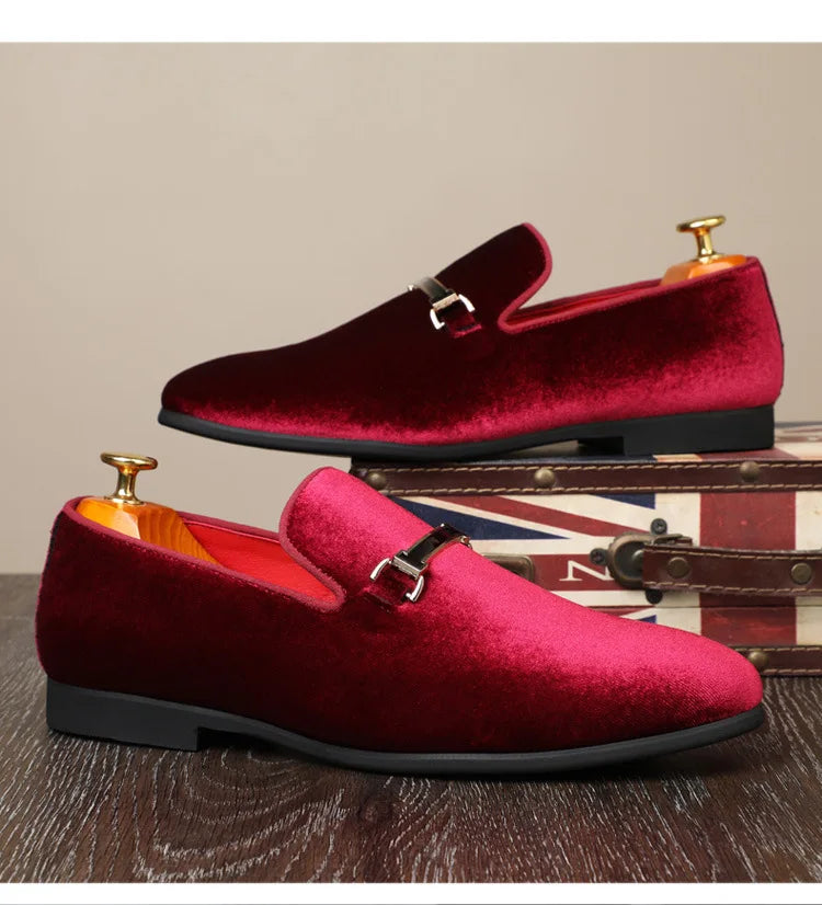 Designer Shoes Men Zapatos De Hombre Slip-On Leather Shoes Casual Male Shoes Adult Red Driving Moccasin Soft Non-slip Loafers