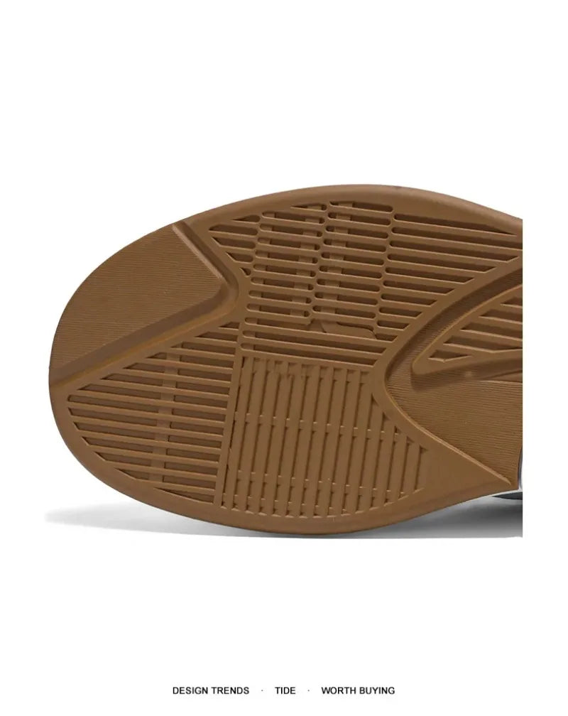 New Outdoor Casual Sports Shoes for Men Leather Fashion Non-slip Wear-resistant Four-season Men Shoes Student Trendy White Shoes