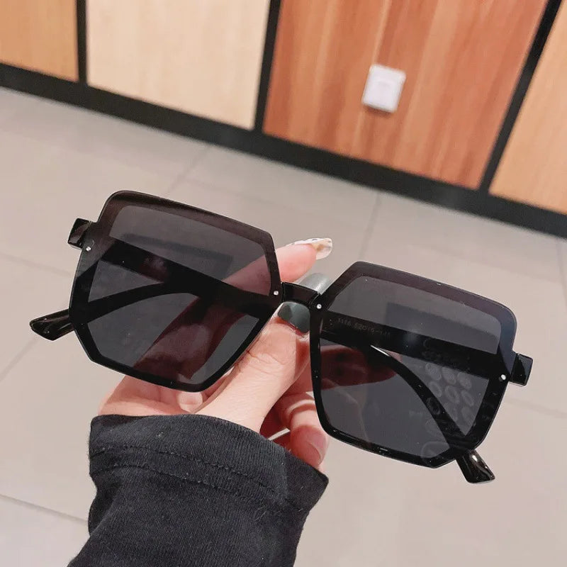 Vintage Women Large Frame Square Sunglasses Men Luxury Sun Glasses Brand Design Trendy Eye Glasses UV400 Shades Driving Goggle