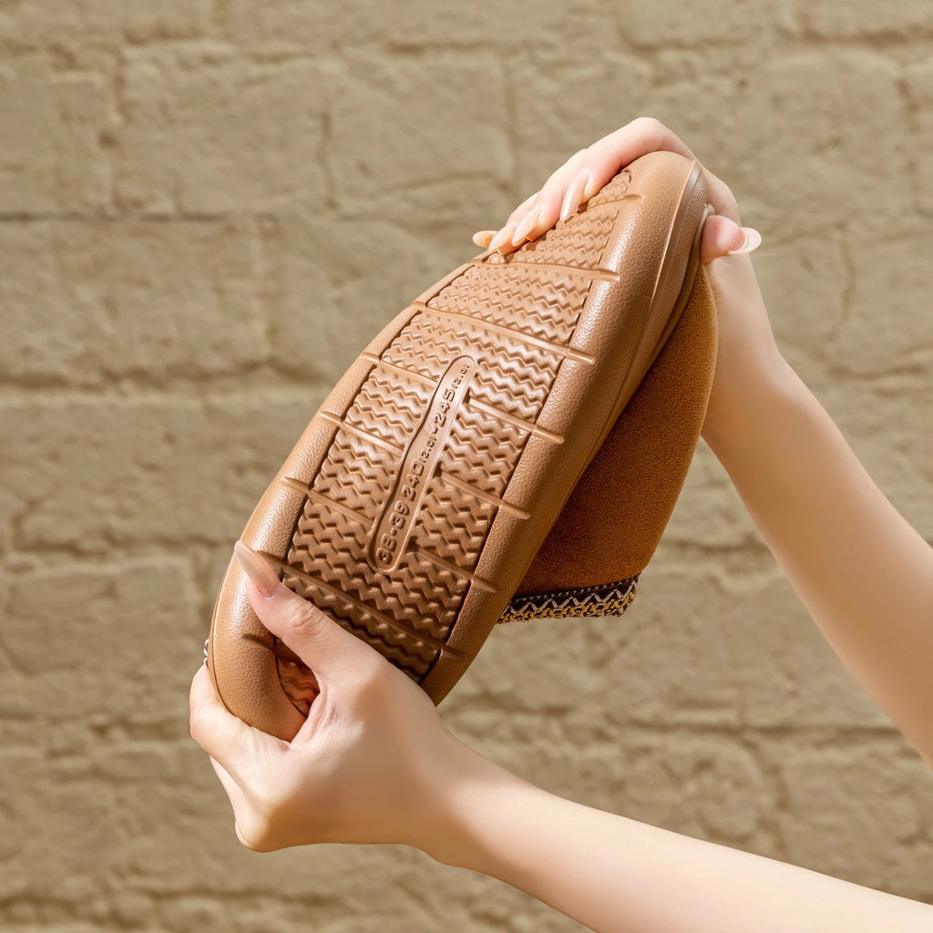 Men's Plush Fleece Lined Slippers Winter Warm House Shoes with Thick EVA Sole for Indoor/Outdoor Use Cozy Non-Slip Home Footwear