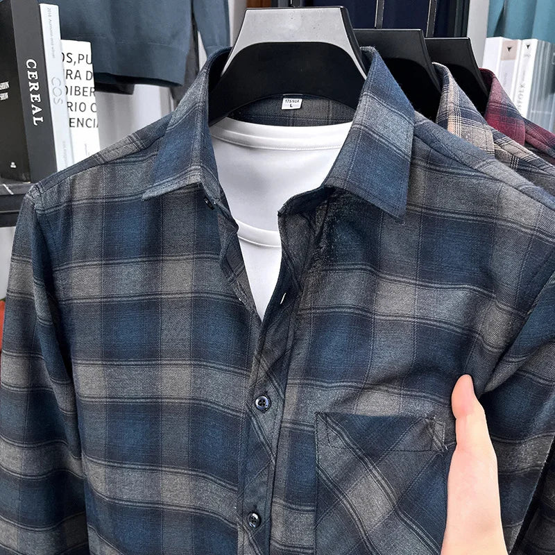 2025 Autumn New Men's Printed Striped Long Sleeved Shirt Casual Fashion Versatile Men's Top