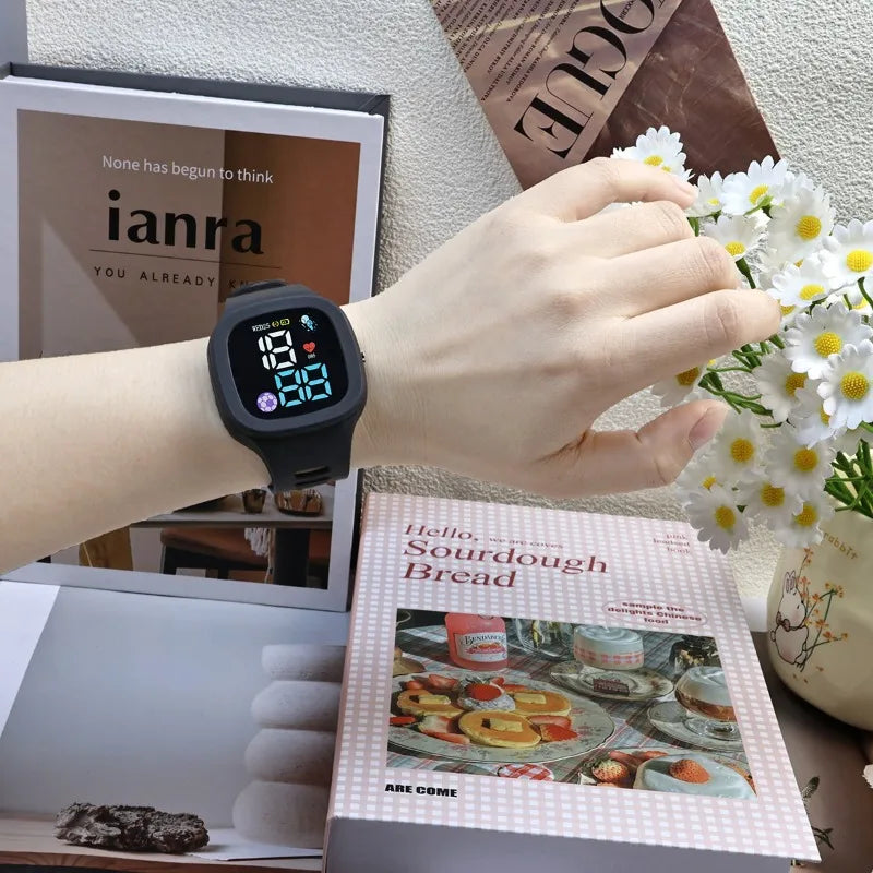 Ladies Small Square Watch i Fashion Astronaut LED Electronic Watch