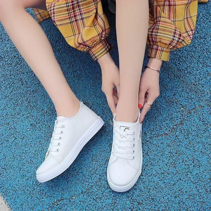 Spring New Style Comfortable Casual Flat White Shoes Canvas Low-top Cross-strap Lightweight Sports Shoes for Women