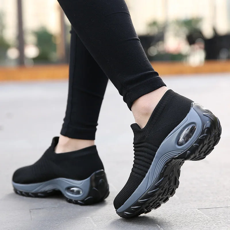 Fashion Women's Casual Sneakers Summer Comfort Mesh Running Shoes Breathable Cushion Black Sneakers for Women 2026 Student Shoes