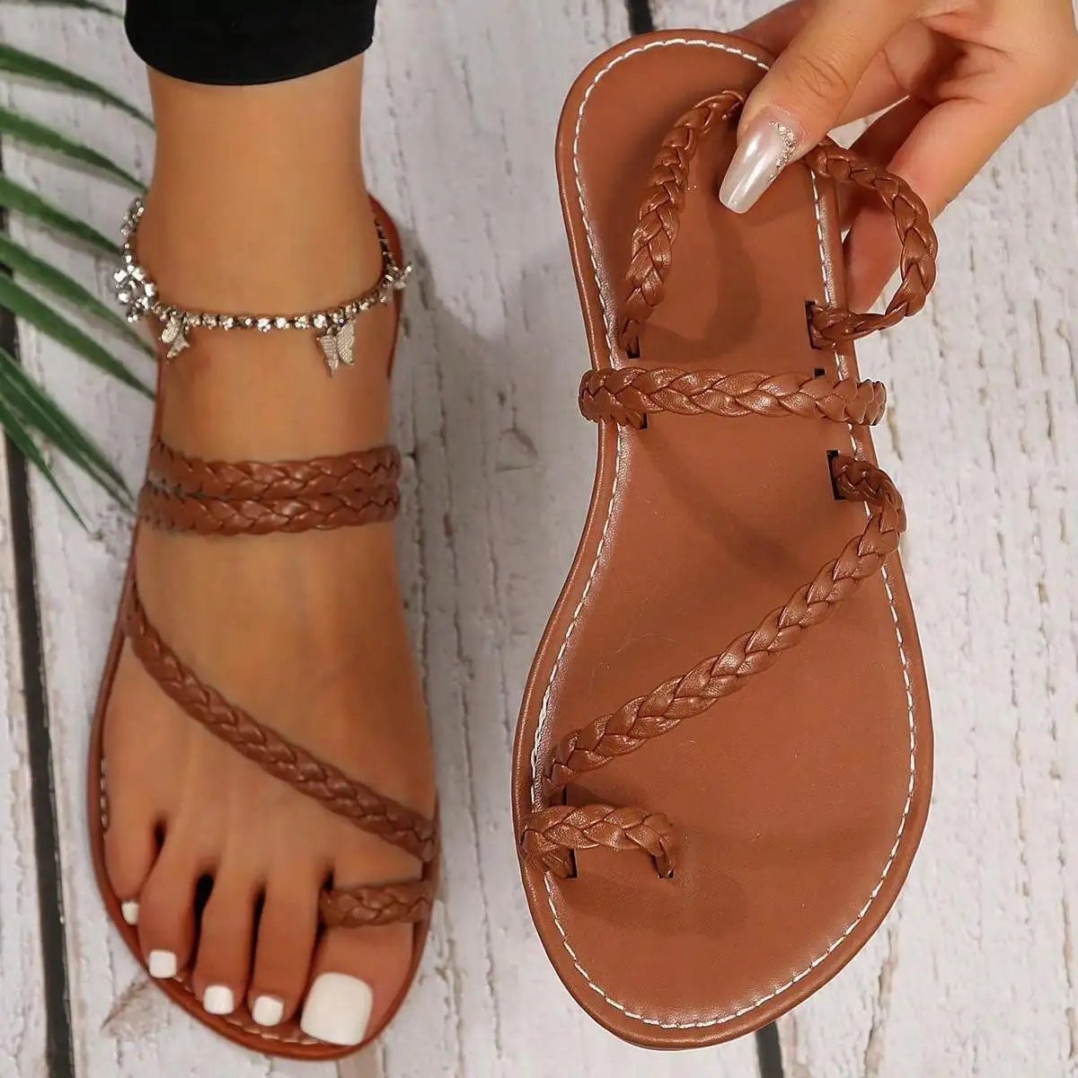 Women's Sandals Flat Sandals Fashion Soft-soled Sandals New Non-slip Sandals for Summer Light casual shoes 2025