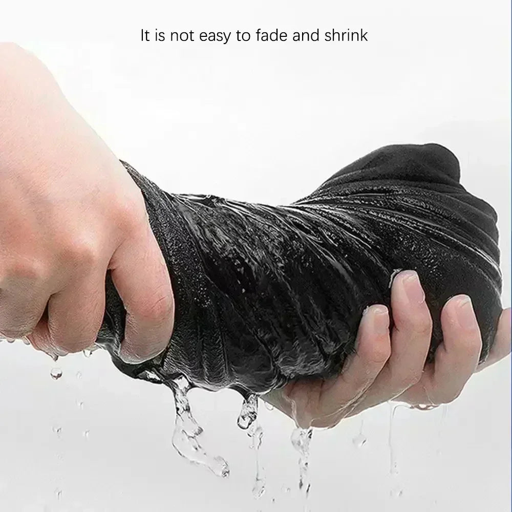 Men's trendy short-sleeved T-shirt with eye-catching letter prints and a slim fit highlights the figure. Casual yet fashionable