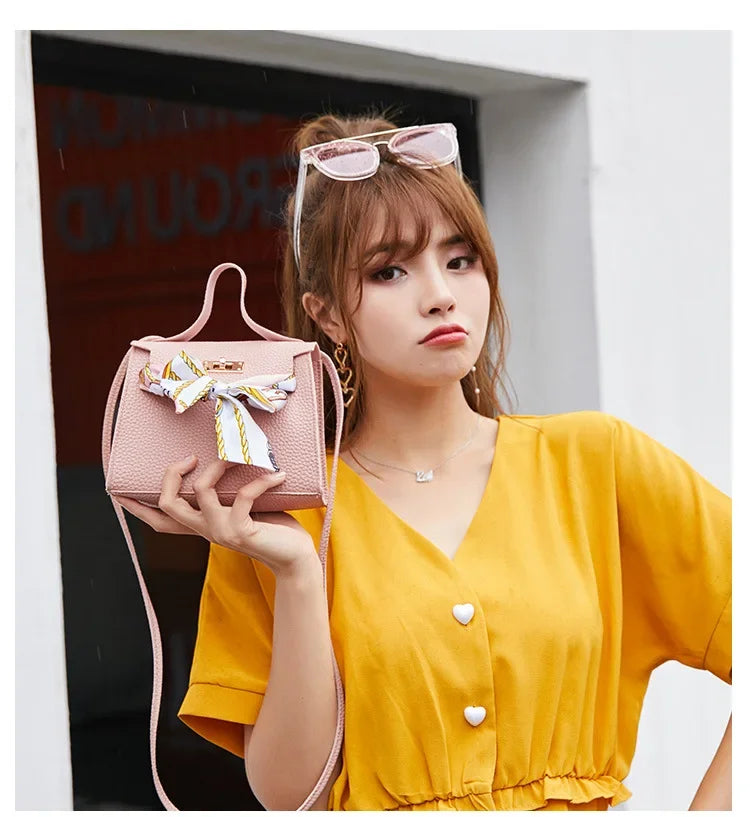 2024 New Women Ribbon PU Leather Bow Decor Mini Flap Hangbag Ladies Fashion Wallet Shoulder Messenger Crossbody Bag Totes Wallet