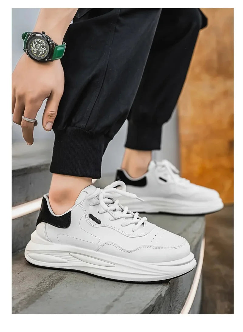 New Outdoor Casual Sports Shoes for Men Leather Fashion Non-slip Wear-resistant Four-season Men Shoes Student Trendy White Shoes