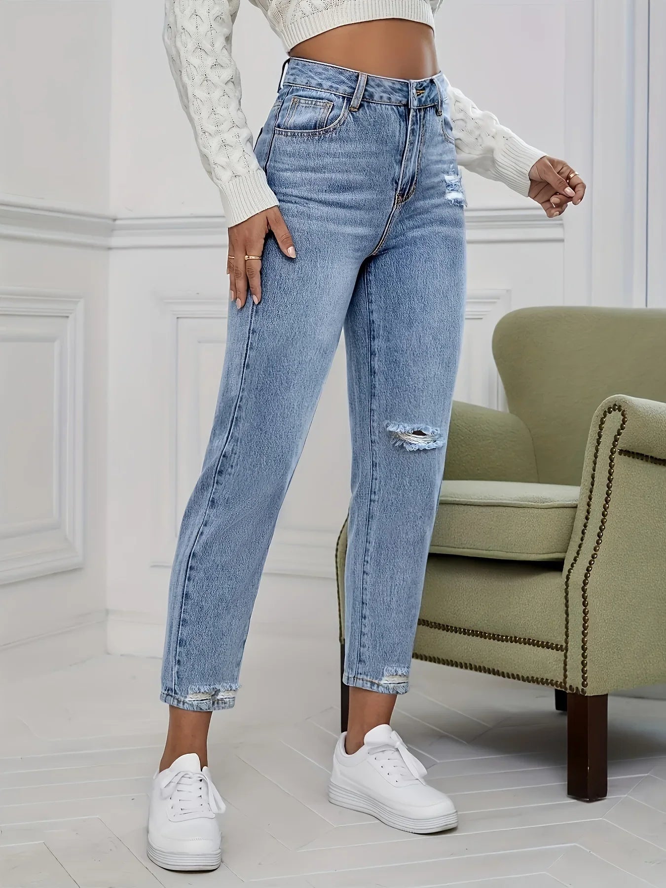 Casual Washed Ripped Jeans for Women Spring and Summer New Fashion Straight Nine Minutes of Pants Women