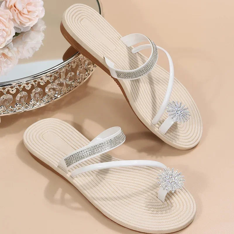 Women Summer Flat Rhinestone Flower Beach Slippers Comfy Clip Toe Lady Flat Beach Sandals Casual Female Flip Flops Zapatos Mujer