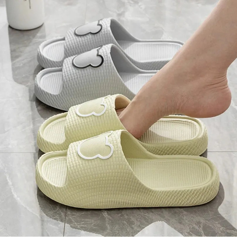 Home Cloud Slipper Men Cartoon Bear Sandal Flip Flop Beach House Shoe Platform Female Woman Slides Ladies Outdoor Rubber Sneaker