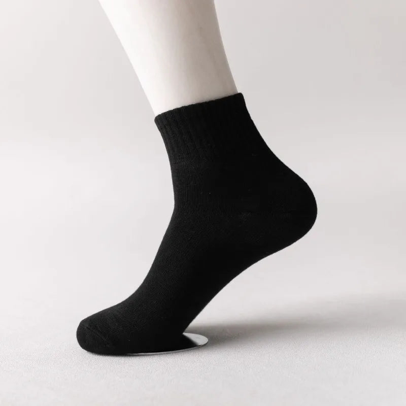 1 Pairs to 3 Pairs New Men's Summer Breathable Mid tube Socks Men Black White Solid Sports Socks Women Four Seasons Cotton Socks