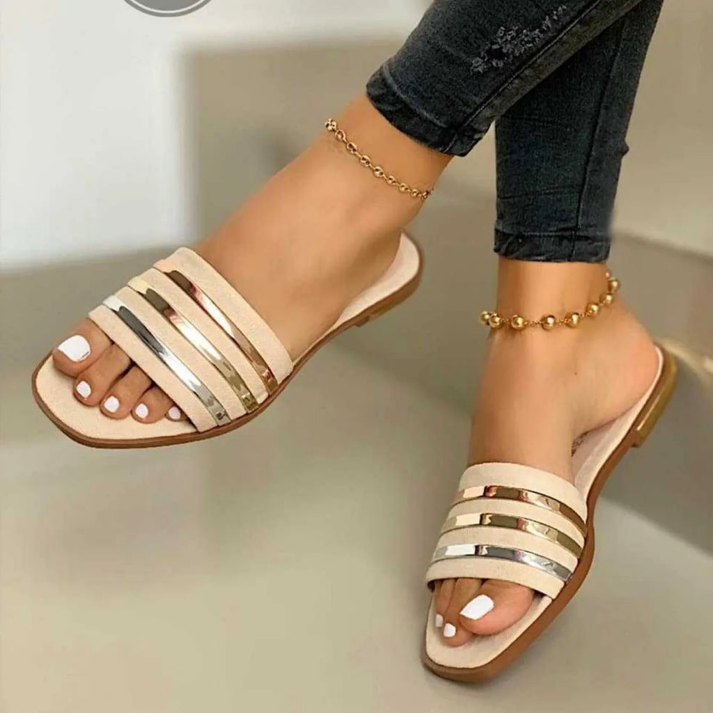 Women Slippers 2025 New Metal Striped Summer Flat Shoes Fashion Slip on Slides Women Outdoor Casual Slippers Plus Size Sandals