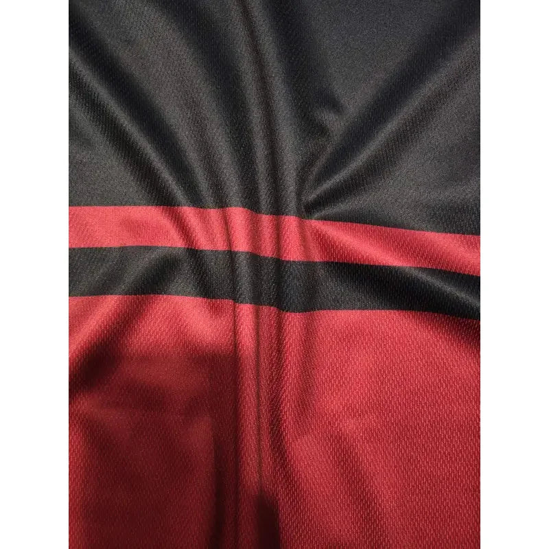 New 3D round-neck men's T-shirt, made of casual polyester knitted fabric, elastic and light, regular fit, striped pattern