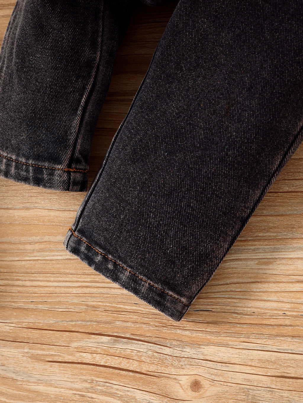 Boys' Trendy Checkered Sweatshirt + Vintage Washed Jeans Two-Piece Set