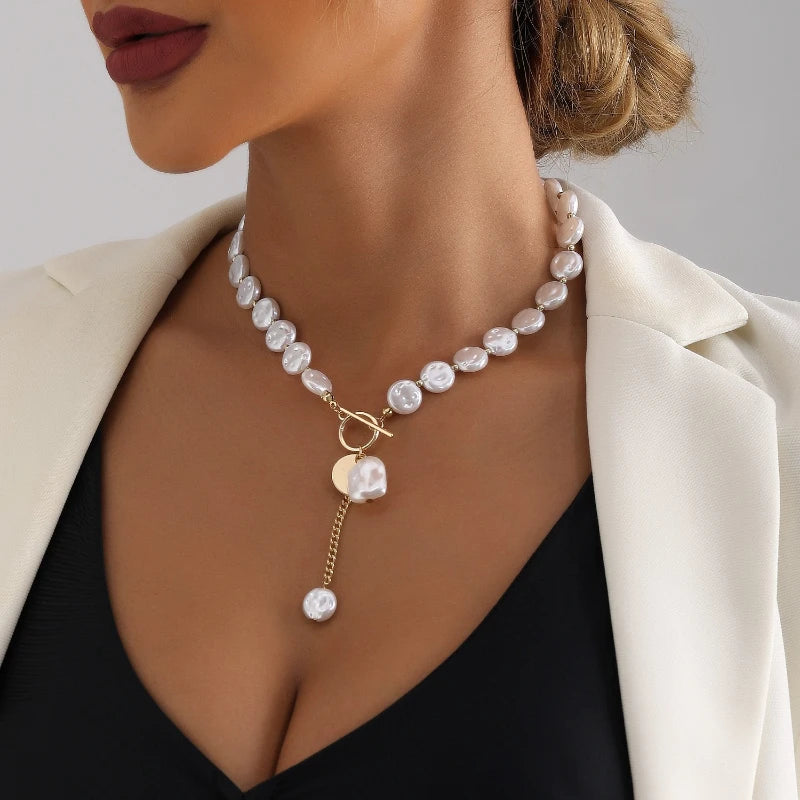 1pc Fashion String Imitation Pearl Moon Disc Pendant Necklace, Suitable for Women's Daily Party Jewelry Gifts