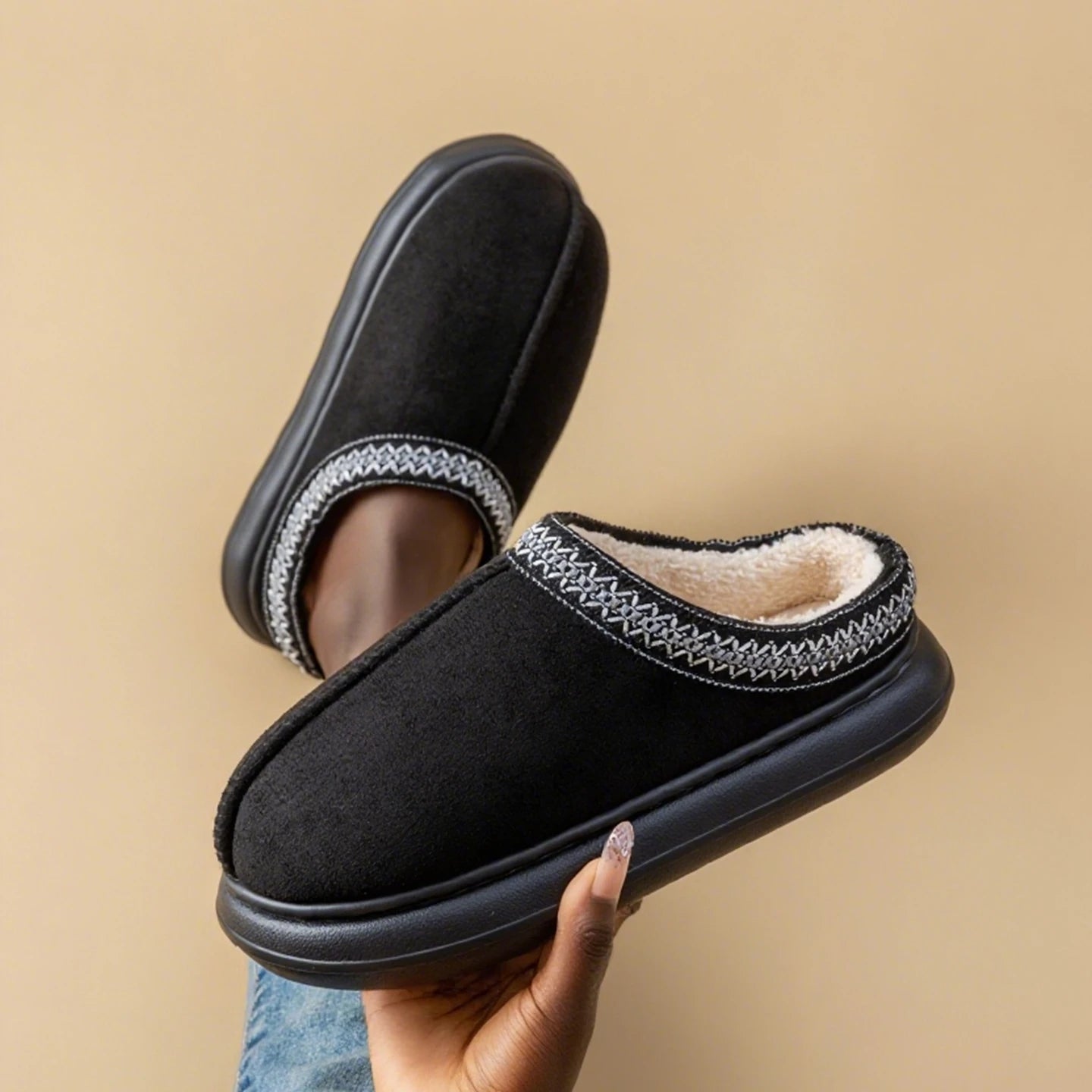 Men's Plush Fleece Lined Slippers Winter Warm House Shoes with Thick EVA Sole for Indoor/Outdoor Use Cozy Non-Slip Home Footwear