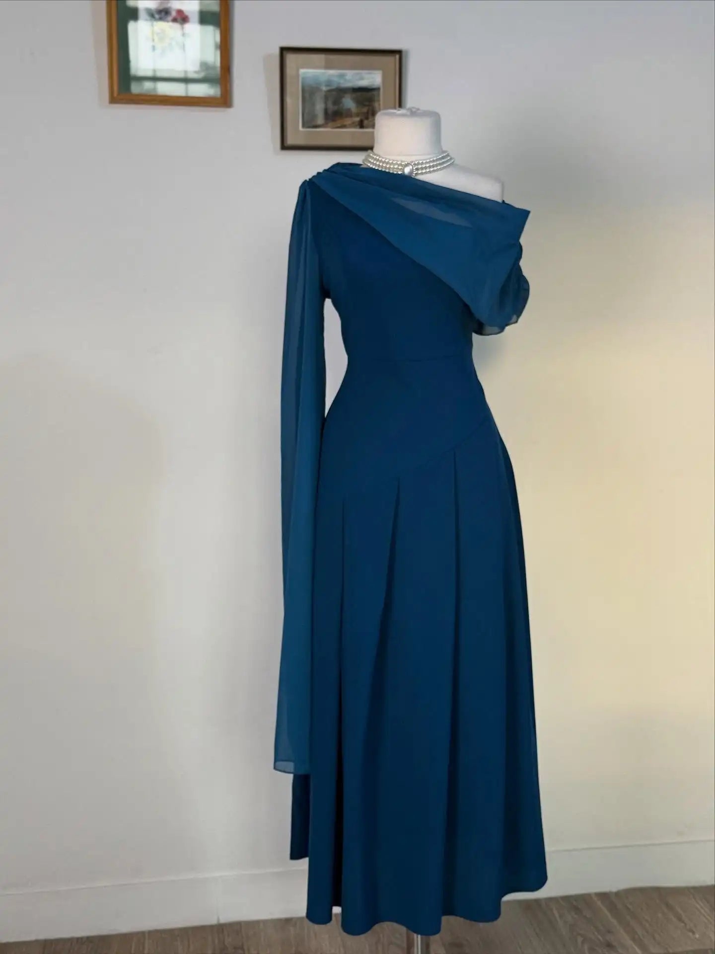 Customized A-Line Scoop Short Sleeves Elegant Formal Evening Dress Delicate Classic Celebrity Gowns Modern Fashion Party Dress