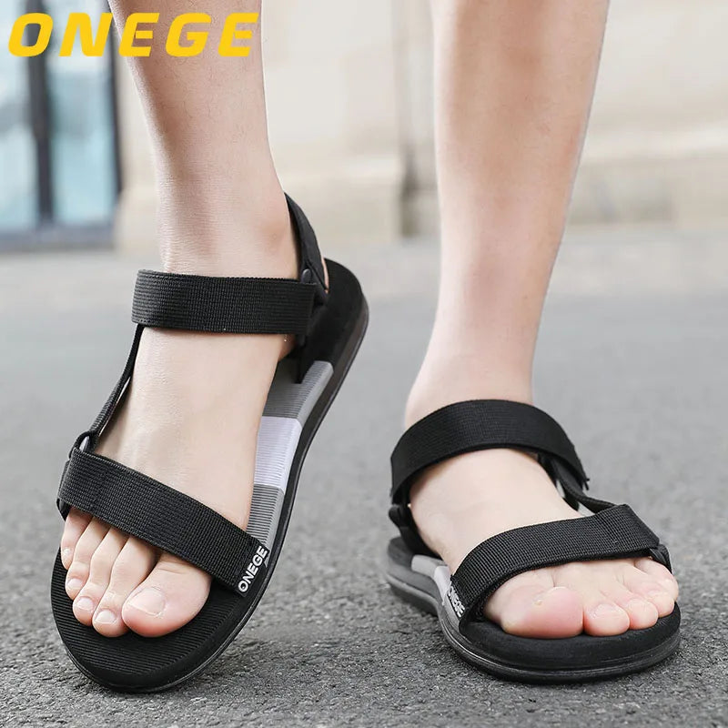A Pair of Simple and Lightweight Beach Shoes, New Driver's Youth Sports Sandals, Men's Wear-Resistant, Non-Slip, Outdoor Soft-Soled, Anti-Odor Casual Shoes