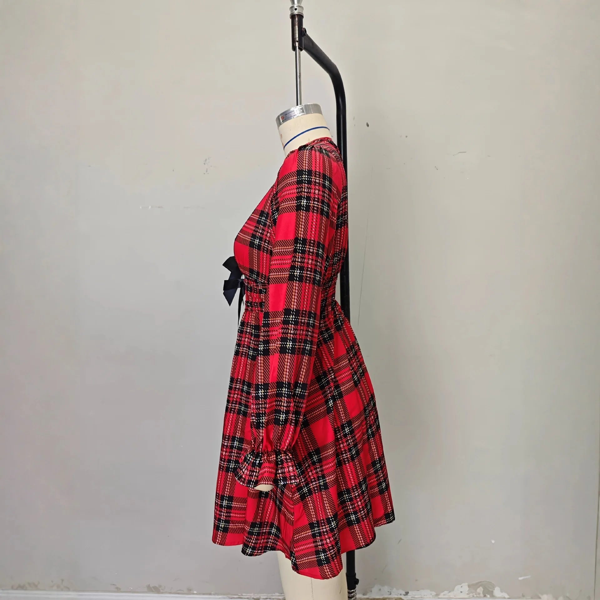 Women Plaid Dress Long Sleeve V Neck Bow Tie High Waist A Line Mini Dress Vintage Tartan Skater Dress Autumn Outfit