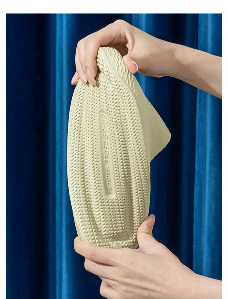 Home Cloud Slipper Men Cartoon Bear Sandal Flip Flop Beach House Shoe Platform Female Woman Slides Ladies Outdoor Rubber Sneaker