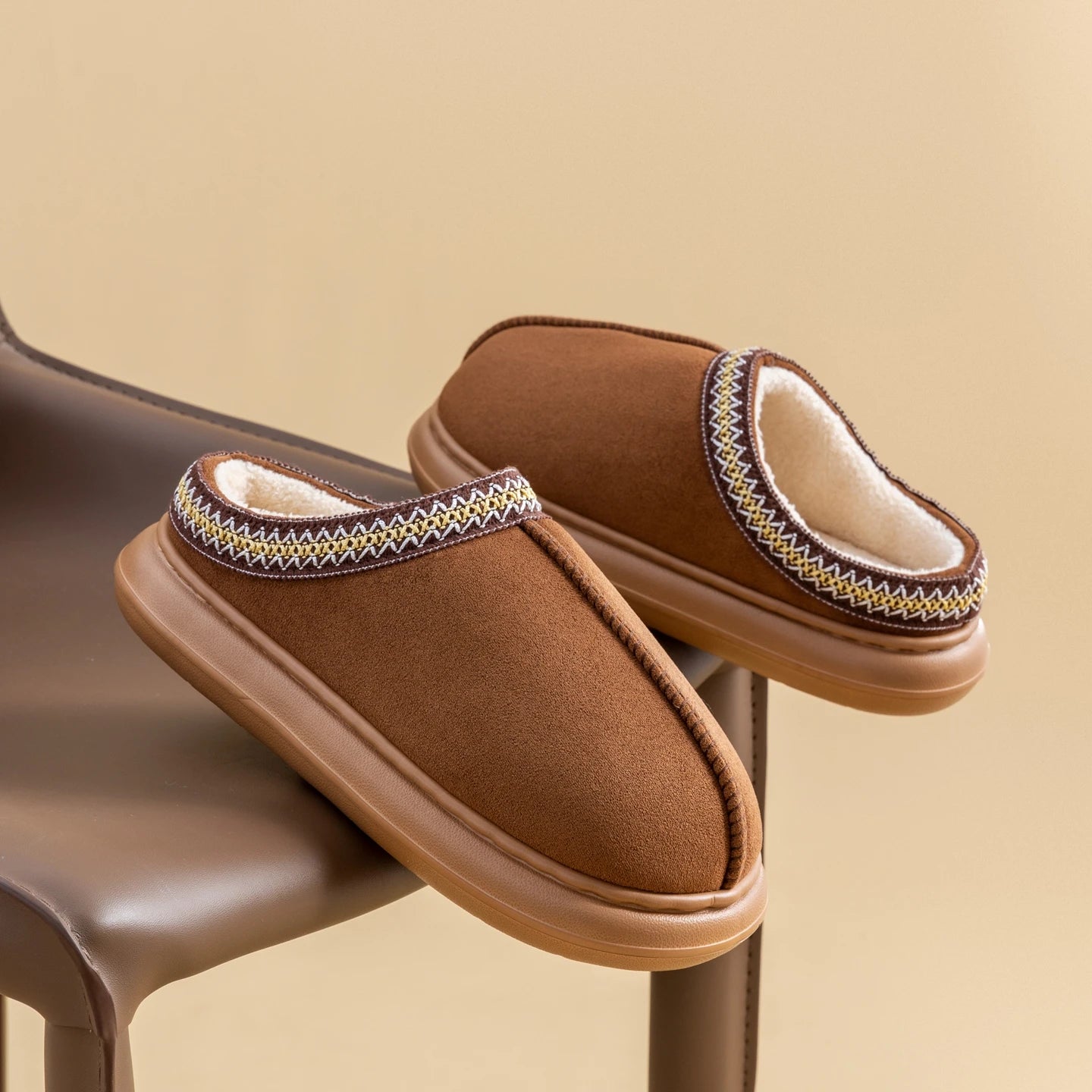 Men's Plush Fleece Lined Slippers Winter Warm House Shoes with Thick EVA Sole for Indoor/Outdoor Use Cozy Non-Slip Home Footwear