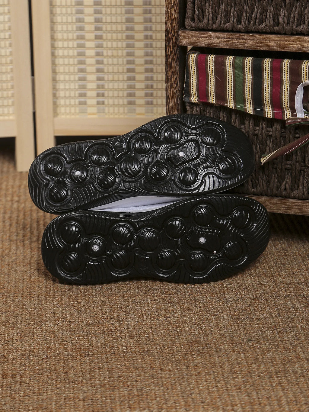 New Women's Sneakers Breathable Mesh Casual Shoes for Women Comfortable Soft Sole Walking Shoes Fashion Shallow Mouth Flat Shoes