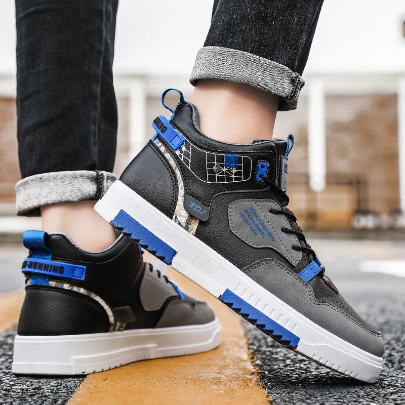 Mens Board Shoes 2025 Winter Comfortable Thick Soled Non Slip Casual Smeakers Student Street Warm Winter Cotton Shoes for Men