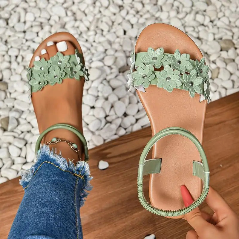 Flower Decoration Flat Sandals for Women Summer 2025 Lightweight Comfort Beach Shoes Woman Fashion White Floral Dress Sandalias