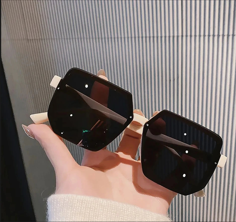 Vintage Women Large Frame Square Sunglasses Men Luxury Sun Glasses Brand Design Trendy Eye Glasses UV400 Shades Driving Goggle