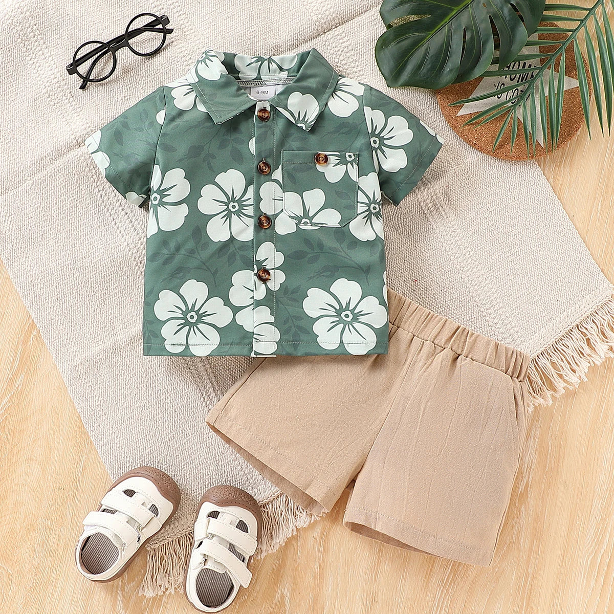 2-piece set of fashionable vacation style pocket decoration short sleeved shirt and shorts for baby boys in summer