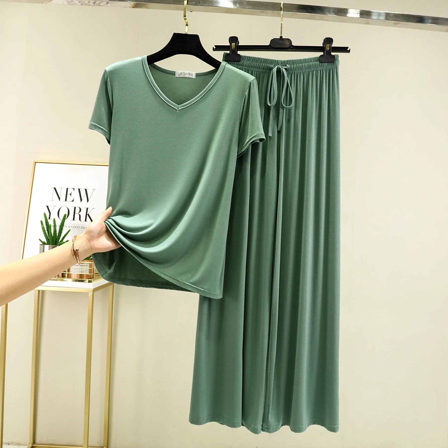 Modal Homewear 2pcs Pajamas set Short sleeve Tops and Trousers Solid color Casual Loose Sleepwear suit Plus size Nightwear