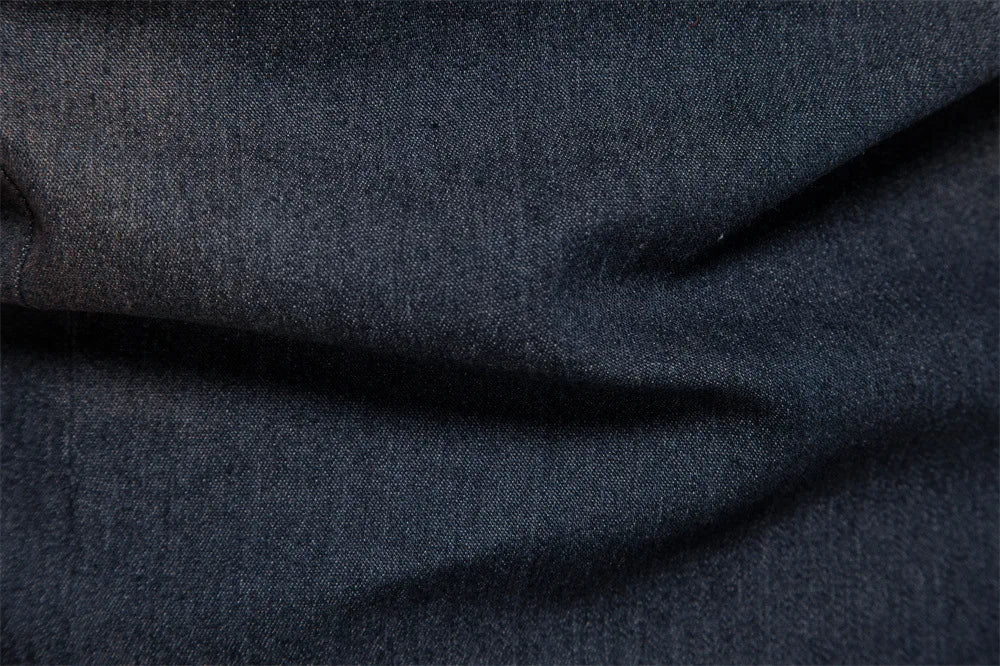 Men's casual solid - color long - sleeve denim shirt, a fashionable and versatile breathable cotton coat.