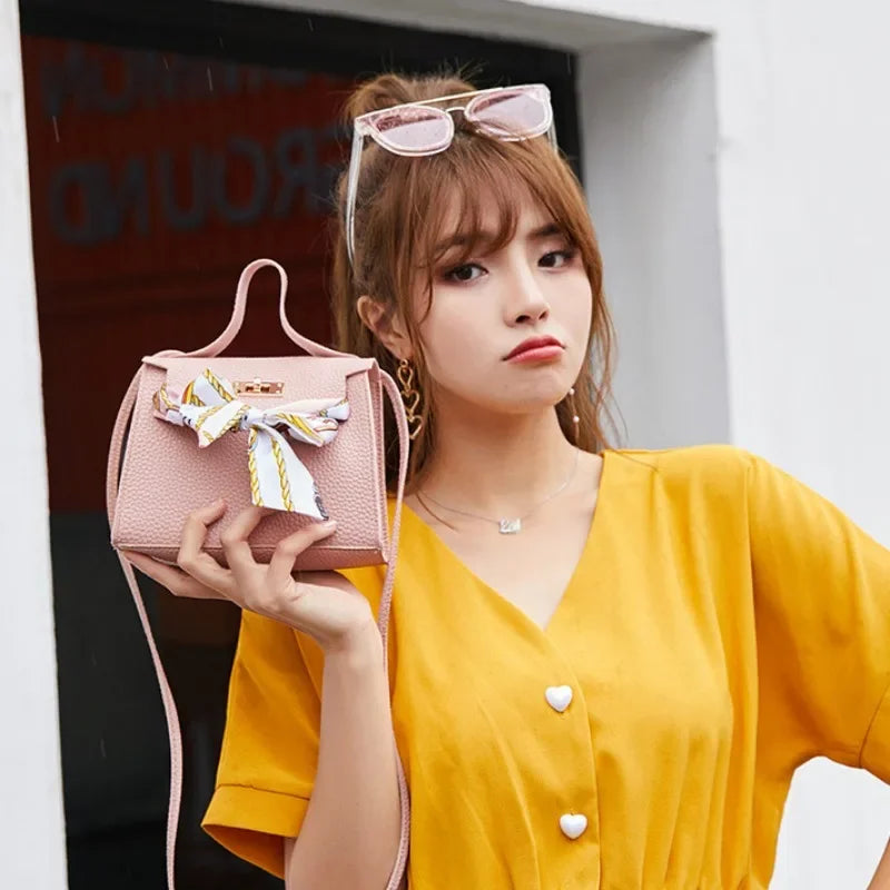 2024 New Women Ribbon PU Leather Bow Decor Mini Flap Hangbag Ladies Fashion Wallet Shoulder Messenger Crossbody Bag Totes Wallet