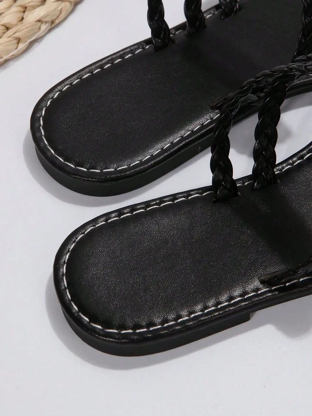 Women's Sandals Flat Sandals Fashion Soft-soled Sandals New Non-slip Sandals for Summer Light casual shoes 2025