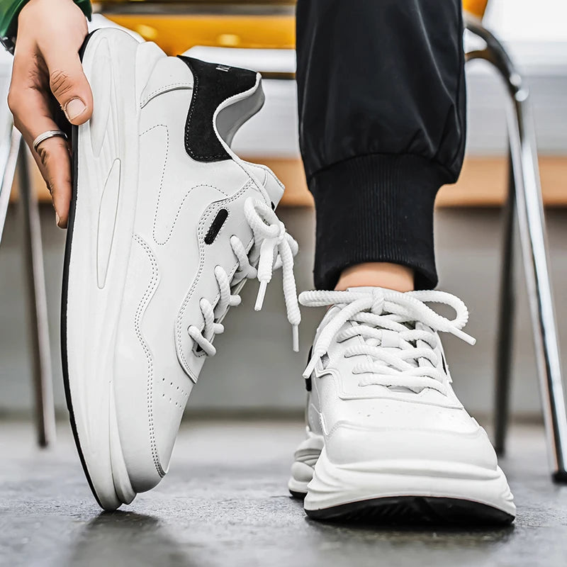 New Outdoor Casual Sports Shoes for Men Leather Fashion Non-slip Wear-resistant Four-season Men Shoes Student Trendy White Shoes