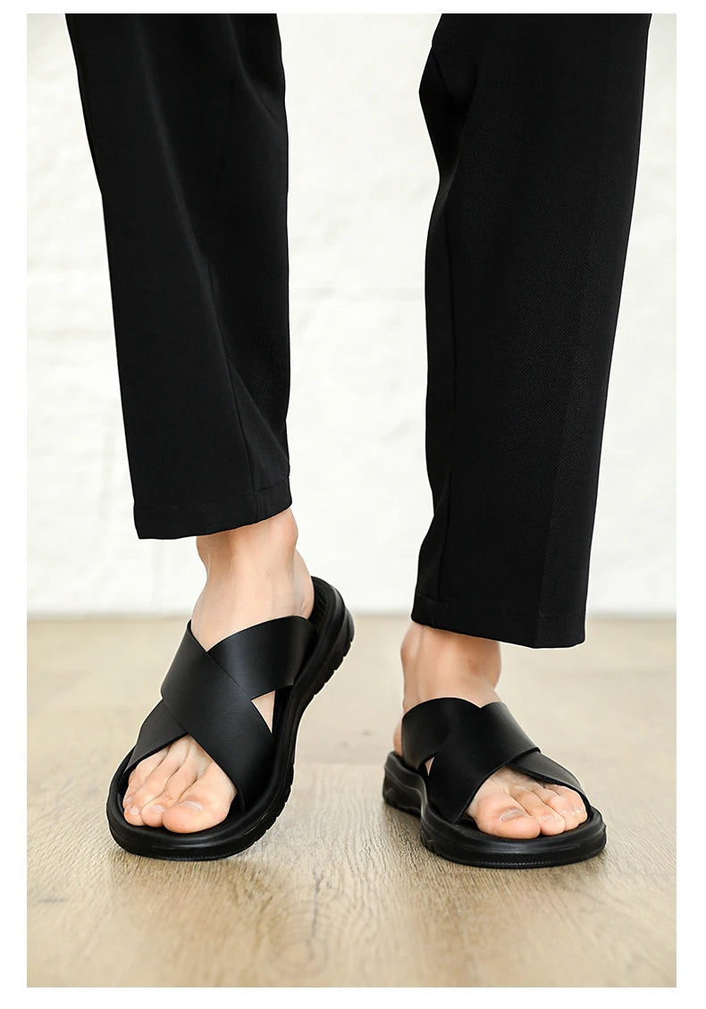 Men's Slippers 2025 Summer Large Size Outdoor Beach Casual Sandals Trend Men Shoes Flat Non-slip Comfortable Shoes Zapatillas