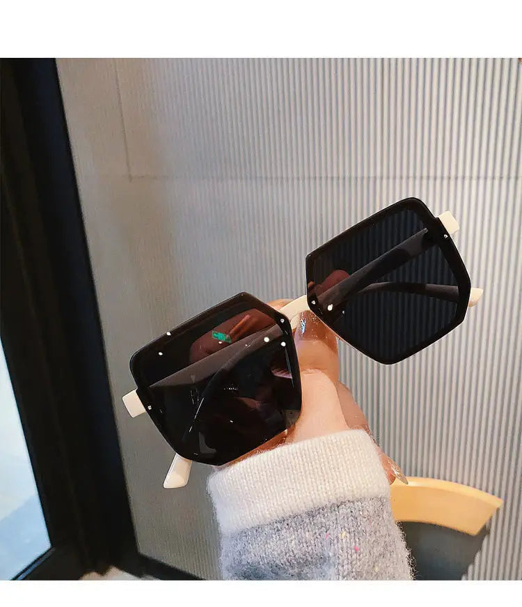 Vintage Women Large Frame Square Sunglasses Men Luxury Sun Glasses Brand Design Trendy Eye Glasses UV400 Shades Driving Goggle