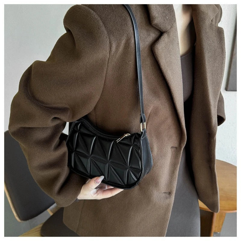 New Solid Color Casual Women's Handbags Shoulder Bag with Niche Retro Design Fashionable and Trendy Leather Crossbody Bags