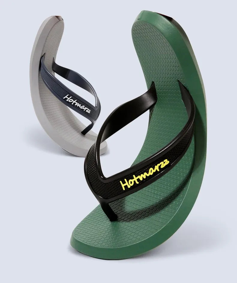 New Men Flip Flops Beach Flat Sandals Designer Summer Shoes Fashion Slides Rubber Clogs Zapatos Hombre