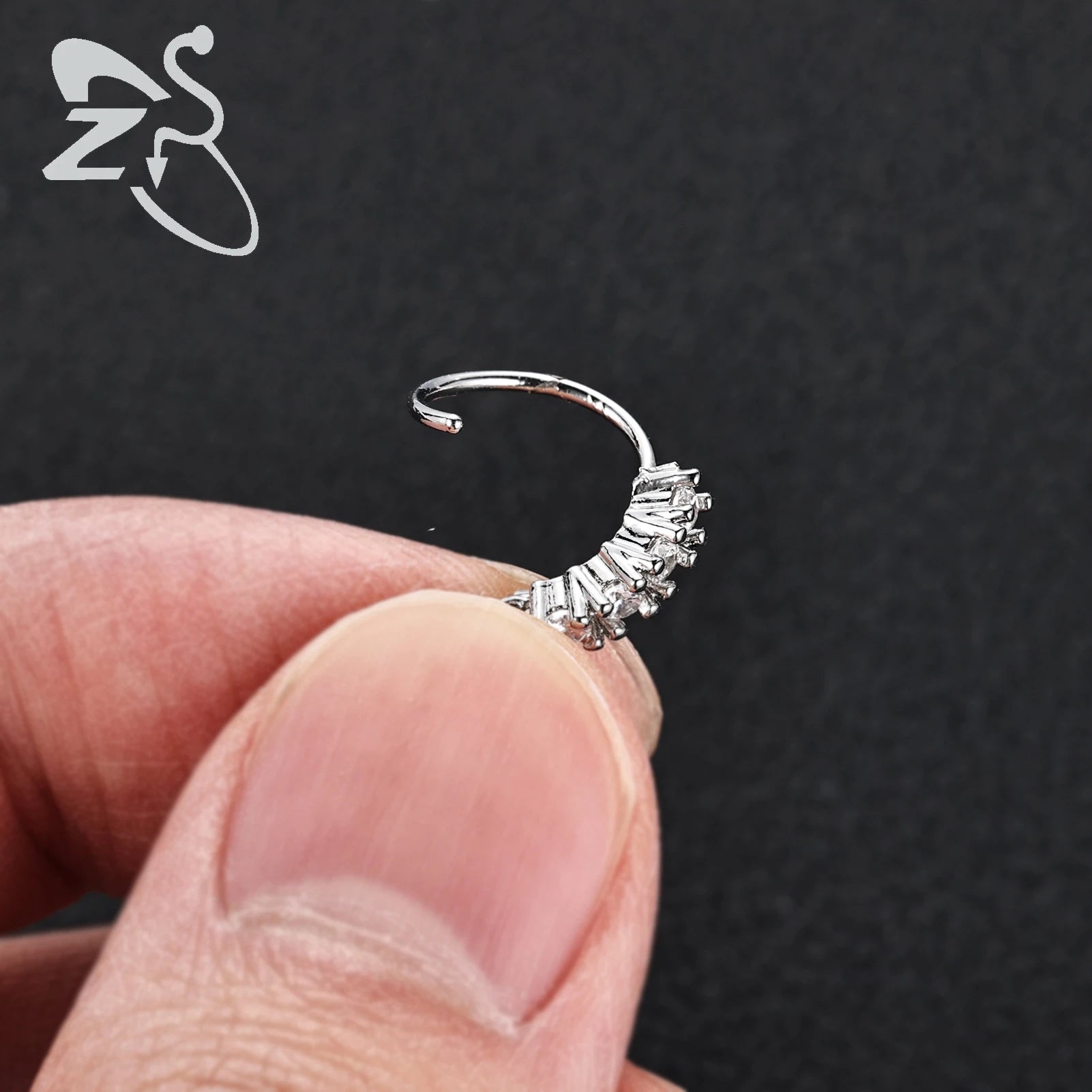 ZS 1PC Butterfly Leaf Moon Shape Nose Piercing Silver Color Septum Ring Stainless Steel Nose Clicker Cartilage Piercing 20G