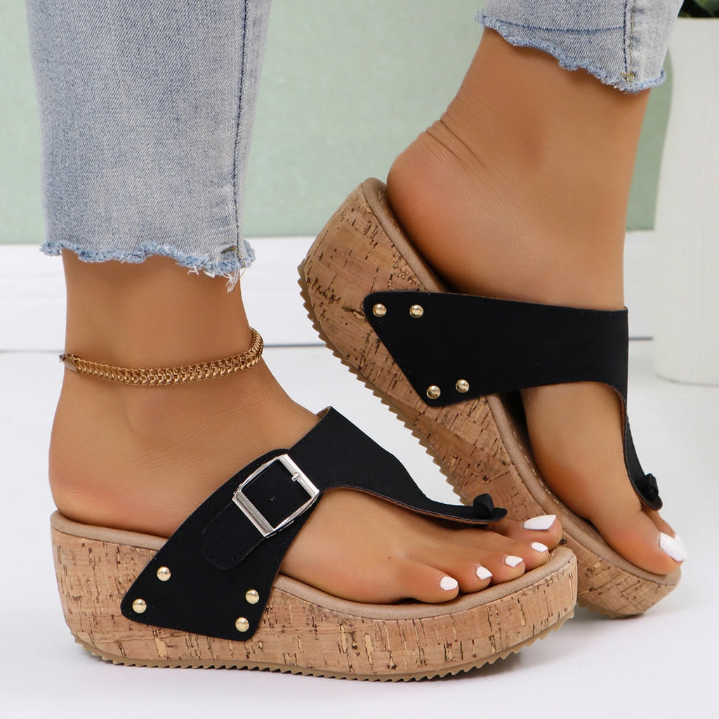 Women Sandals Platform Clip Toe Slippers Flip Flops Summer Wedges Fashion High Heels Shoes for Women New Trend Outdoor Sandals