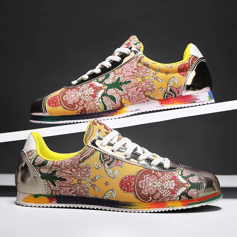 Fashion Graffiti Printed Men Suede Sneakers Red Running Shoes Men's Jogging Shoes Light Gym Trainers Men Flat Embroidery Shoes