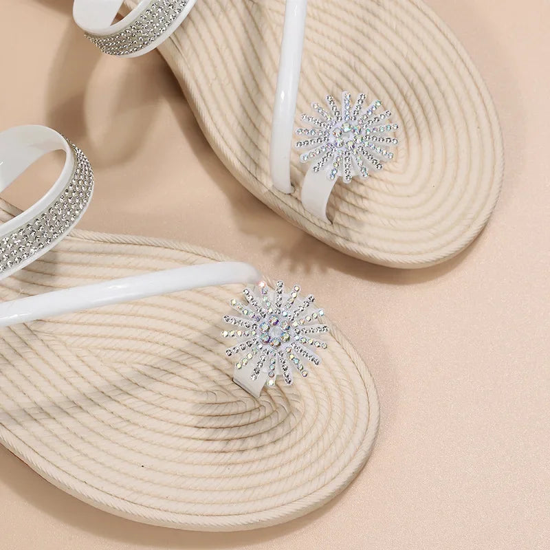Women Summer Flat Rhinestone Flower Beach Slippers Comfy Clip Toe Lady Flat Beach Sandals Casual Female Flip Flops Zapatos Mujer