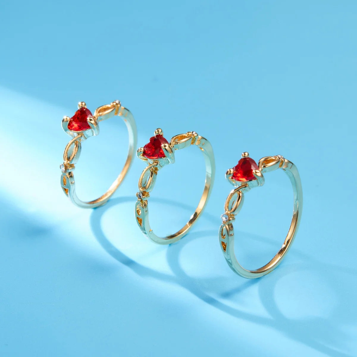 Luxury Exquisite Inlaid Red Zircon Heart Finger Rings For Women Men Temperament Romantic Love Heart Rings Wedding Party Jewelry