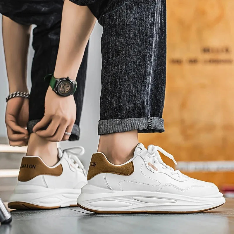 New Outdoor Casual Sports Shoes for Men Leather Fashion Non-slip Wear-resistant Four-season Men Shoes Student Trendy White Shoes