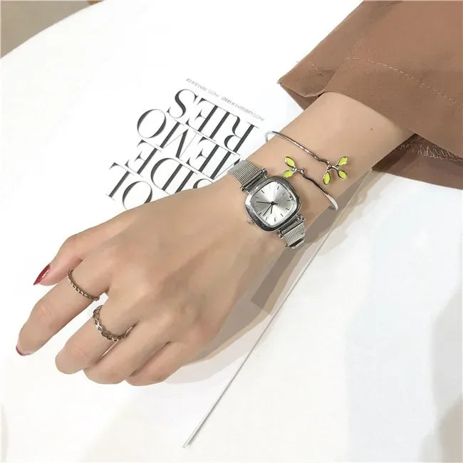 New Square Watch Women Retro Fashion Ladies Quartz Wrist Watch Student Simplified Netbelt Watch Relojes Para Mujer Clock Gift