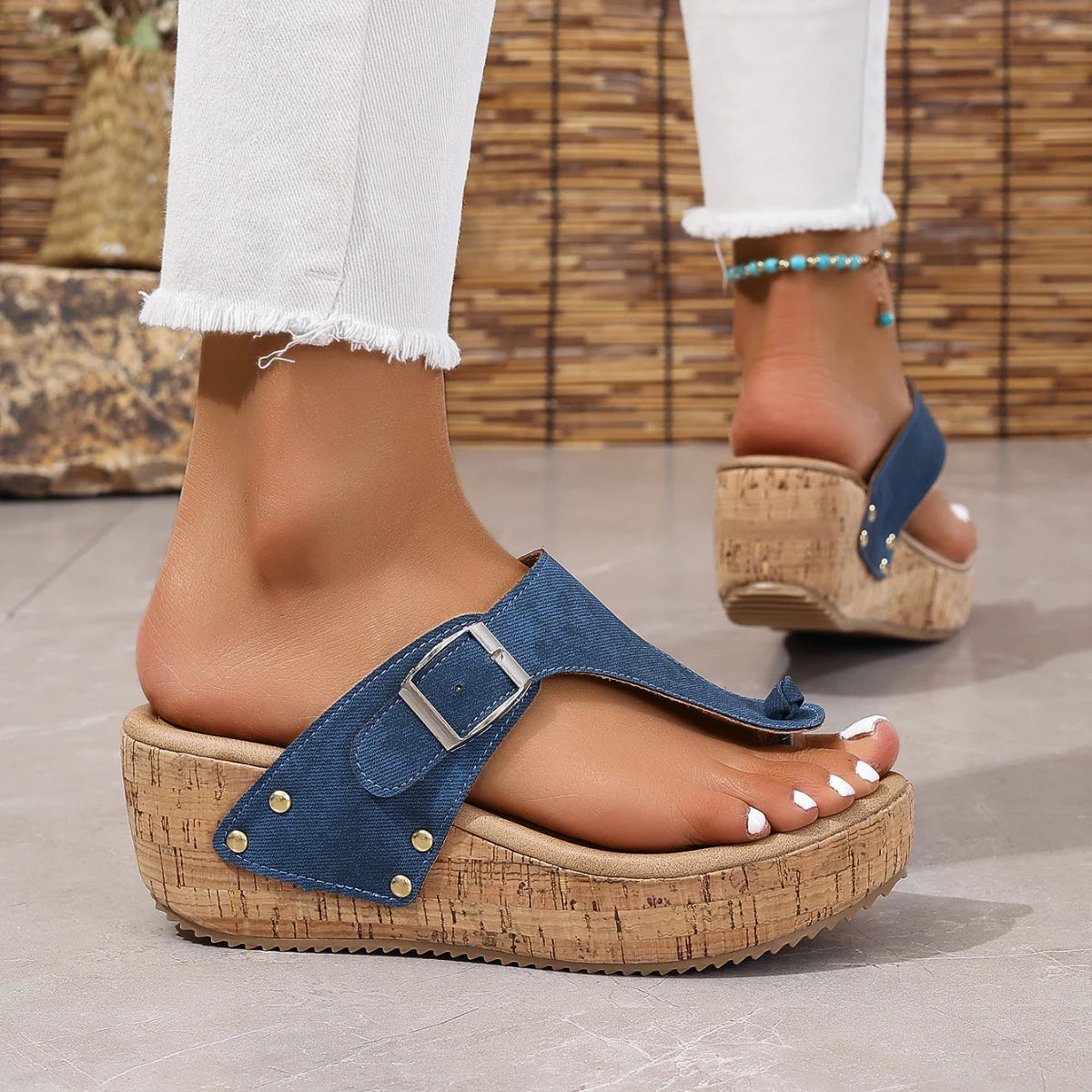 Women Sandals Platform Clip Toe Slippers Flip Flops Summer Wedges Fashion High Heels Shoes for Women New Trend Outdoor Sandals